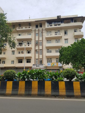 Chateau Windsor Hotel - Marine Drive